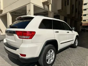 2012 جييب جراند شيروكي Laredo E
