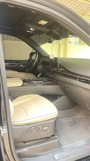 2023 Cadillac Escalade Premium