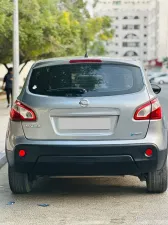 2013 نيسان قاشقاي N-Connecta