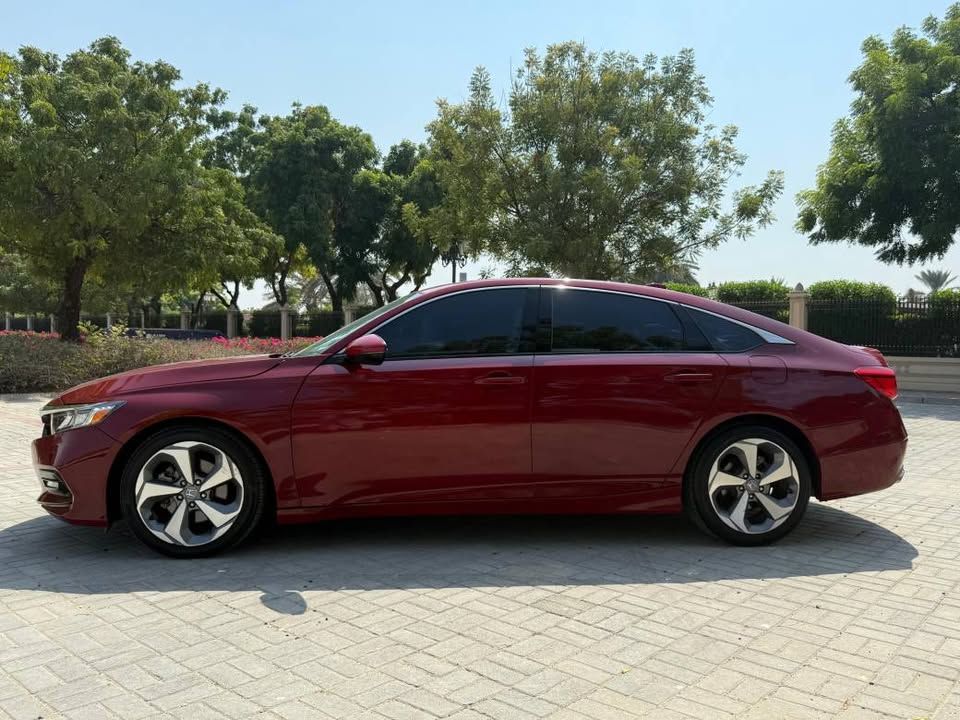 2018 هوندا أكورد DX