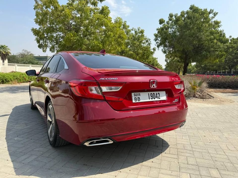 2018 هوندا أكورد DX