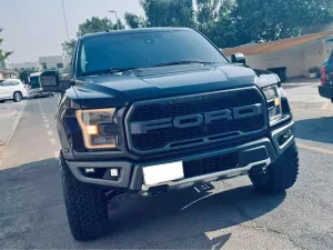 2017 فورد أف ١٥٠ Lariat