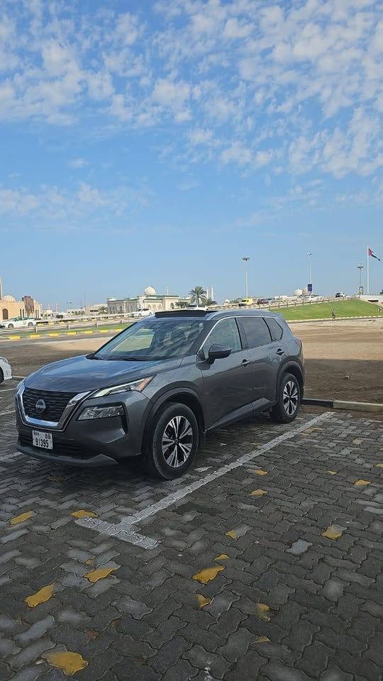 2023 نيسان روج SL