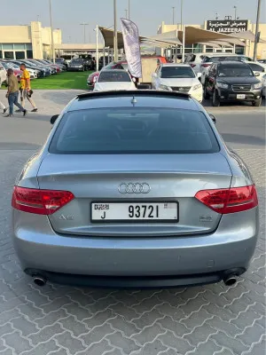 2010 اودي آي ٥ Prestige