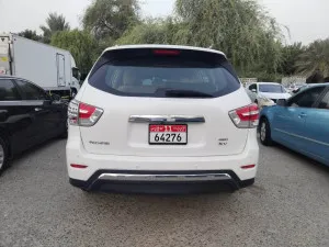 2016 نيسان باثفايندر LE