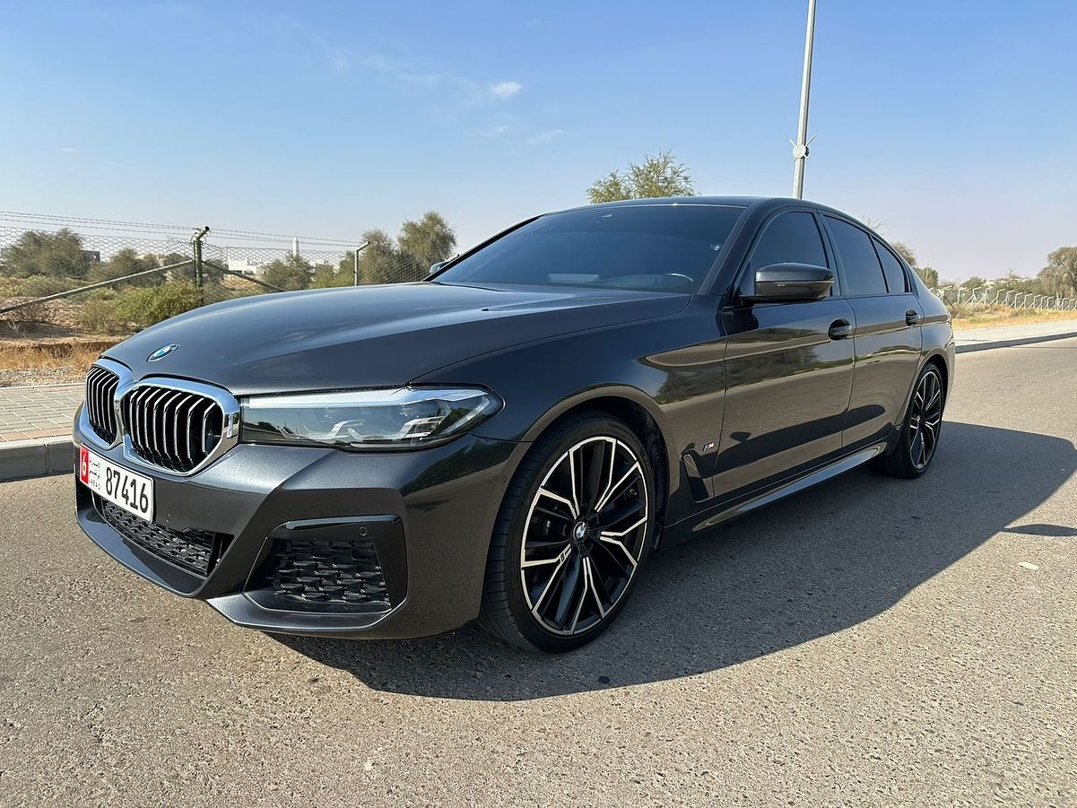 2022 BMW 5-Series 530i