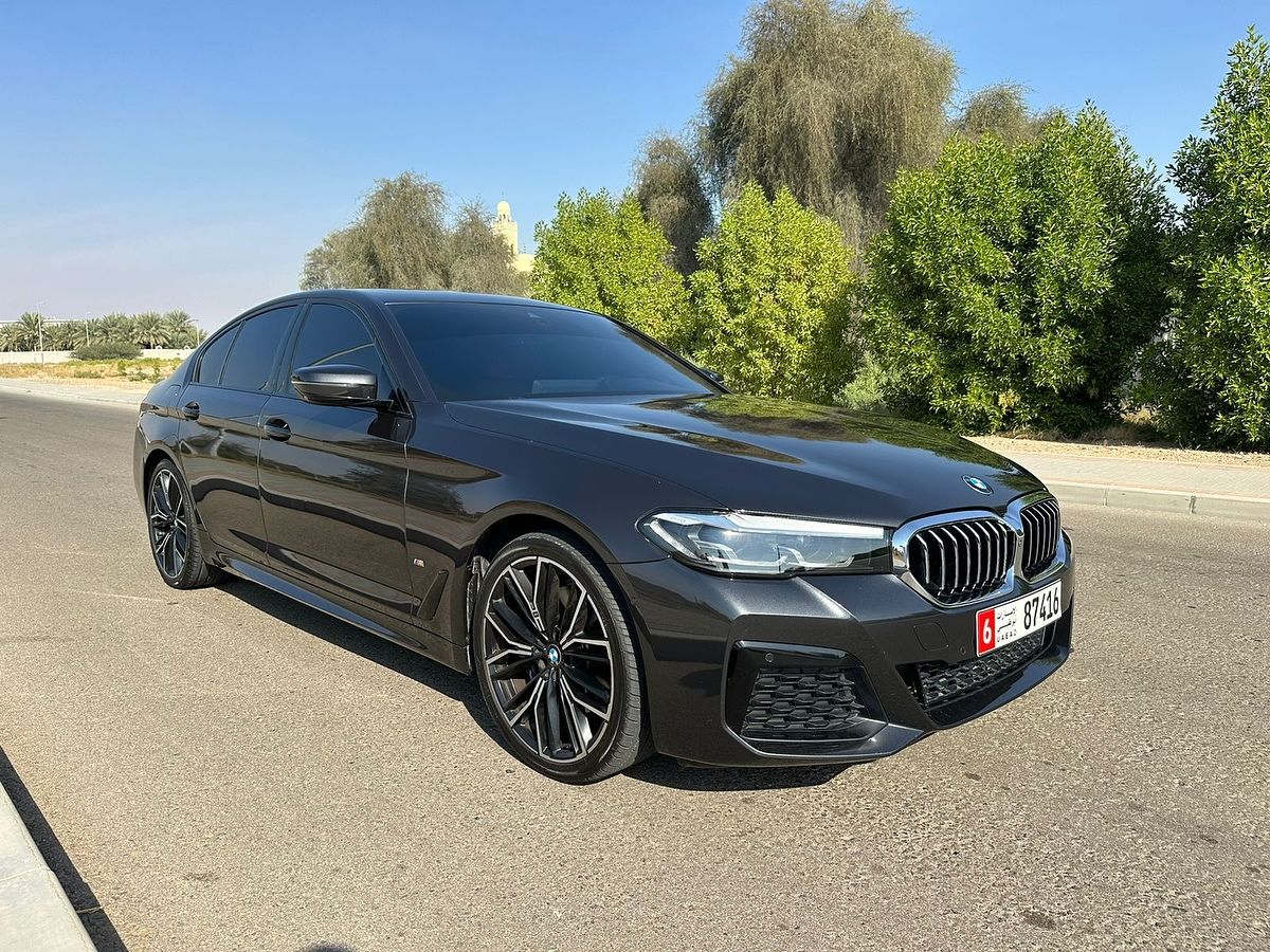 2022 BMW 5-Series 530i