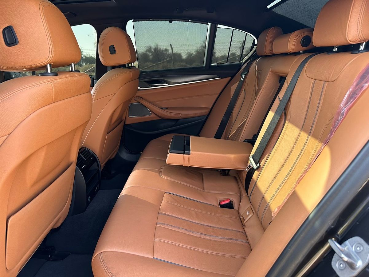 2022 BMW 5-Series 530i