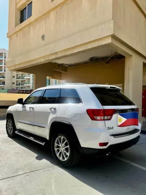 2013 جييب جراند شيروكي Laredo E