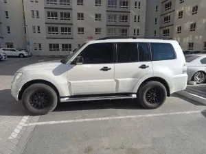 2014 Mitsubishi Pajero GLS