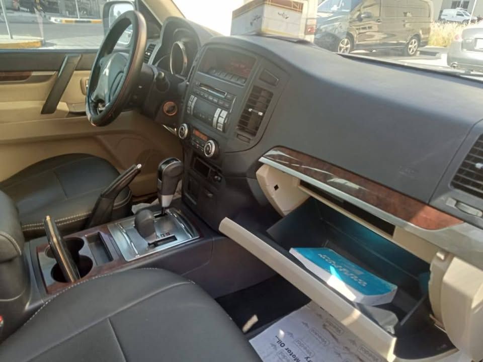 2014 Mitsubishi Pajero GLS