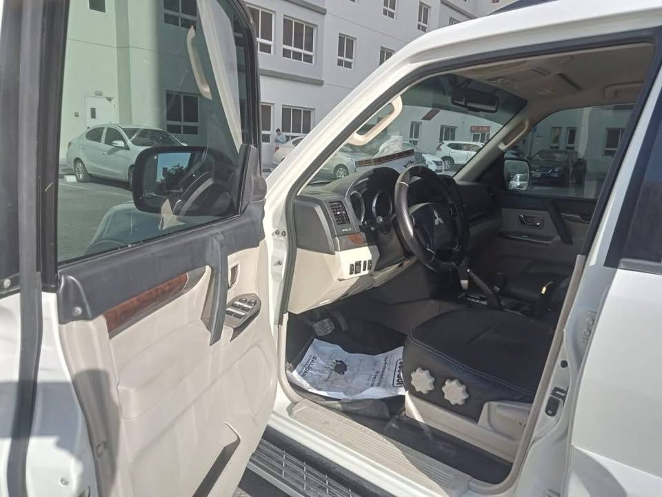 2014 Mitsubishi Pajero GLS