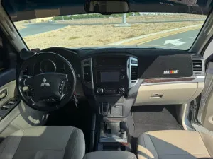 2018 ميتسوبيشي باجيرو GLS