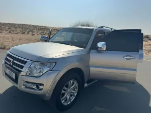 2018 ميتسوبيشي باجيرو GLS