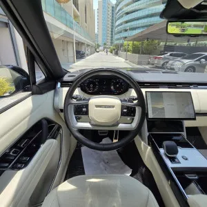 2025 لاند روفر رينج روفر HSE