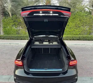 2022 اودي آي ٧ Prestige