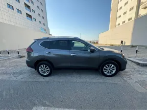 2020 نيسان روج SL