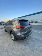 2020 نيسان روج SL