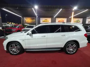 2014 مرسيدس-بنز جي ال GL63 AMG