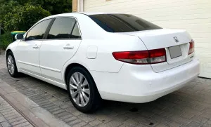 2005 هوندا أكورد LX