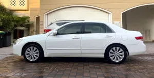 2005 هوندا أكورد LX