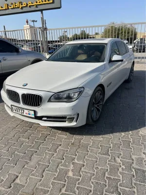2010 بي أم دابليو الفئة - 7 740i