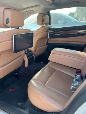 2010 بي أم دابليو الفئة - 7 740i