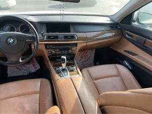 2010 بي أم دابليو الفئة - 7 740i