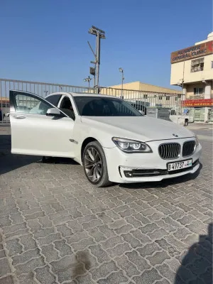 2010 بي أم دابليو الفئة - 7 740i