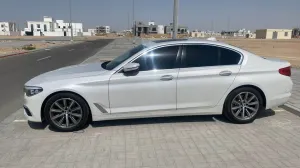 2018 BMW 5-Series 520i