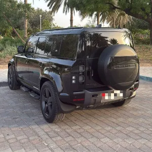 2023 Land Rover Defender 110 SE