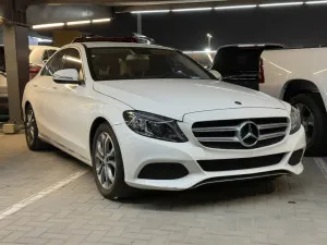 2016 مرسيدس-بنز آلفئة - C C300 4Matic