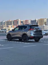 2017 نيسان روج SV