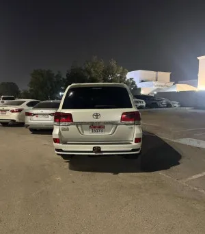 2019 تويوتا لاند كروزر GXR