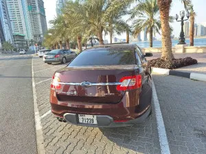 2012 فورد طوروس Limited