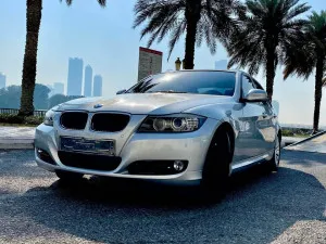2010 بي أم دابليو الفئة - 3 320i