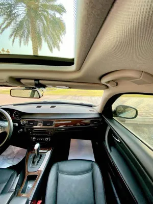 2010 بي أم دابليو الفئة - 3 320i