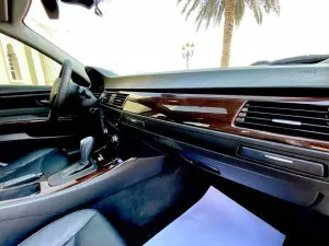 2010 بي أم دابليو الفئة - 3 320i