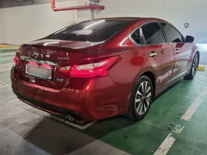 2017 نيسان آلتيما SV