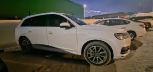 2018 اودي كيو٧ Premium Plus