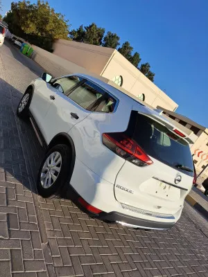 2020 نيسان روج SL