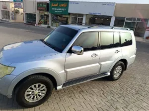 2013 ميتسوبيشي باجيرو GLS