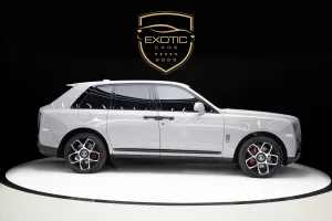 2022 رولز رويس كولينان Black Badge