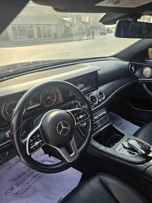 2019 مرسيدس-بنز الفئة - E E300