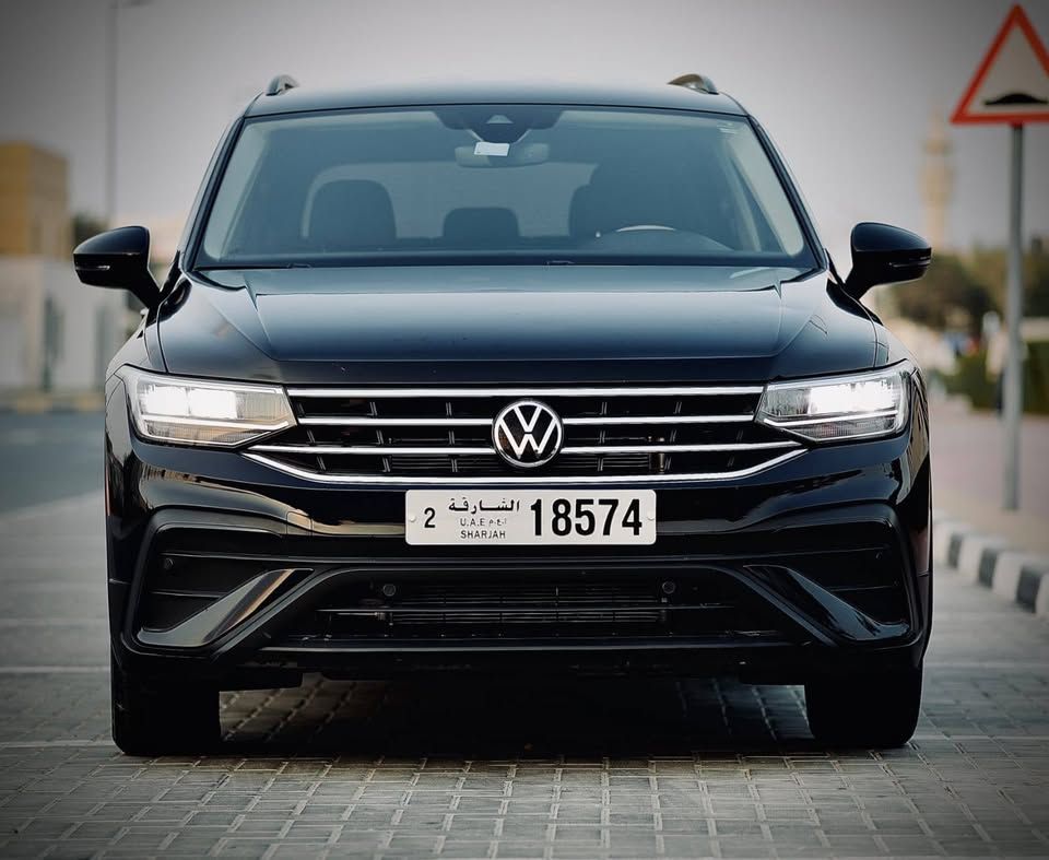 2023 فولجس فاجن تيغوان SE R-Line Black