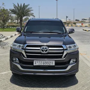 2019 Toyota Land Cruiser GXR