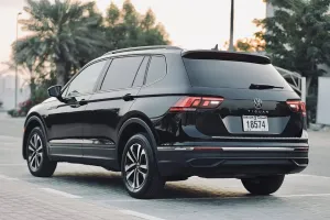 2023 فولجس فاجن تيغوان SE R-Line Black