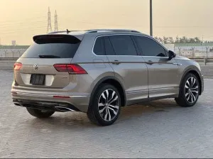2018 فولجس فاجن تيغوان SE R-Line Black