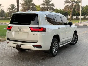 2023 Toyota Land Cruiser VXR