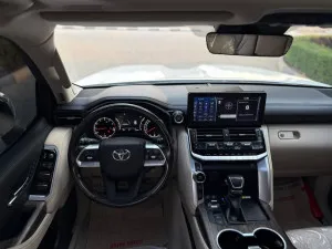 2023 Toyota Land Cruiser VXR